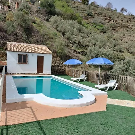 בקתה Casa Ariana *